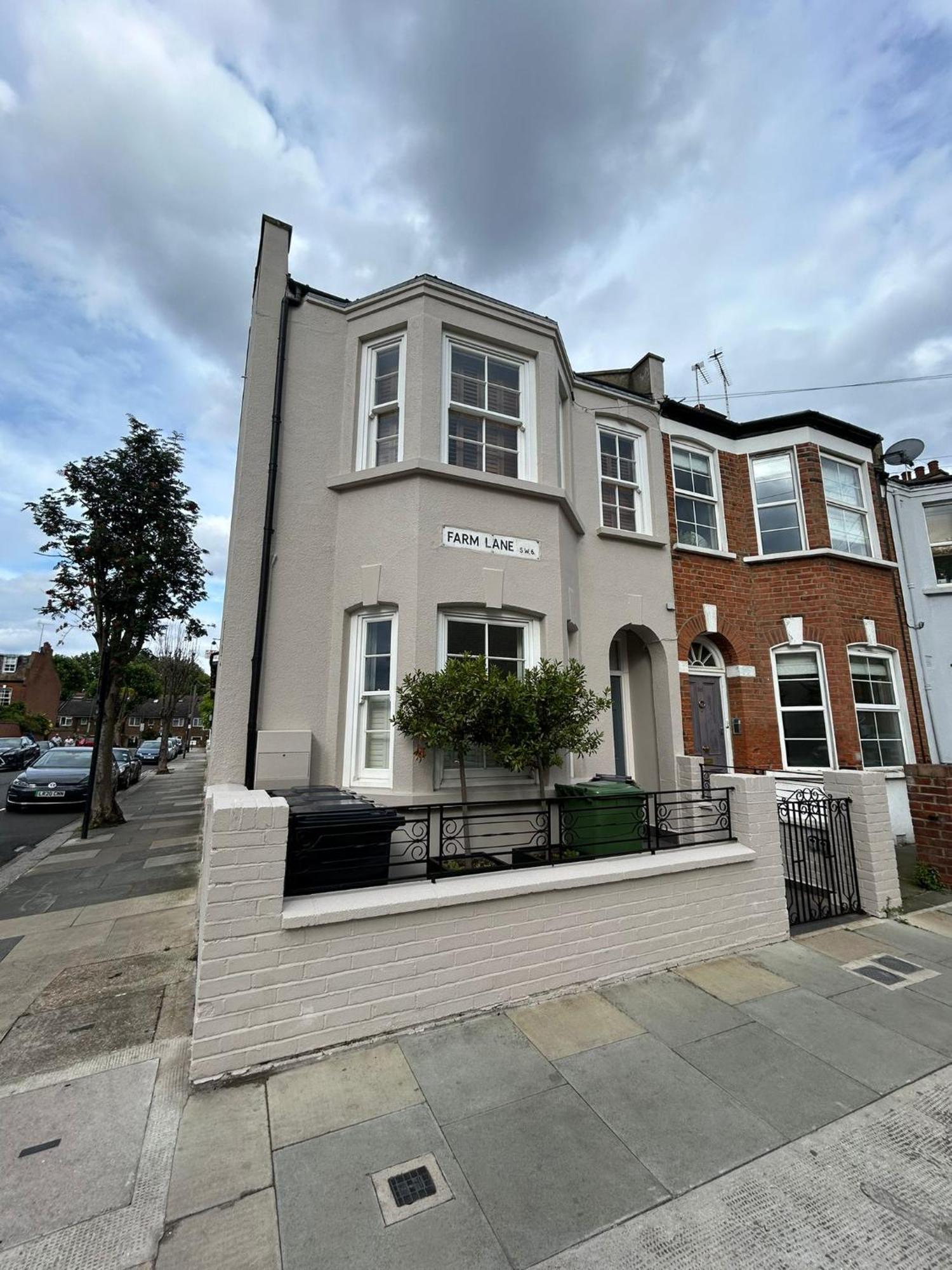 Apartament Beautiful And Spacious 2 Bed, 2 Bath Bordering Fulham And Chelsea - Entire With Private Entrance Londra